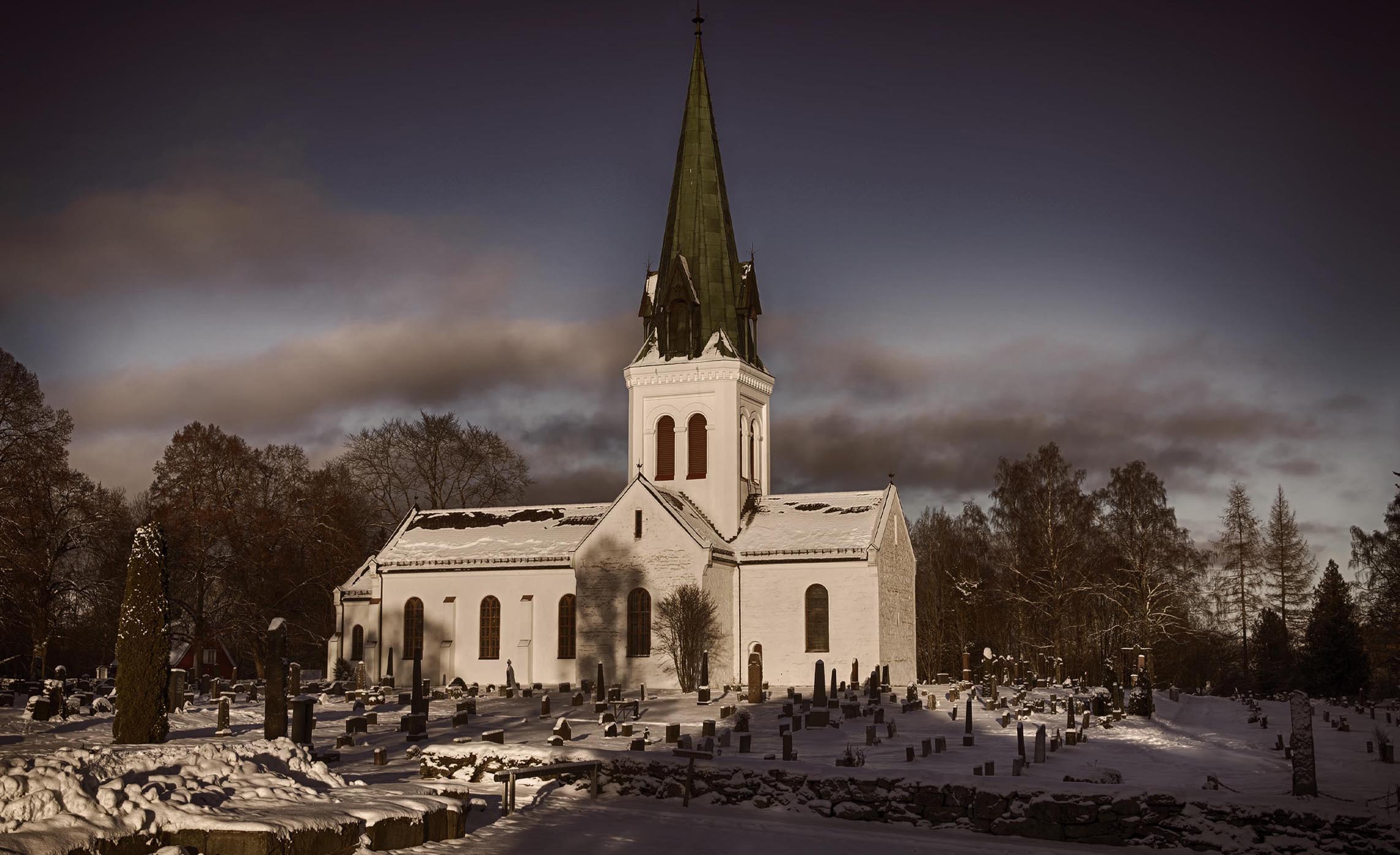 Første søndag i advent er det konsert i Eidsvoll kirke med Eidsvoll Korforening og Alexandra Rotan