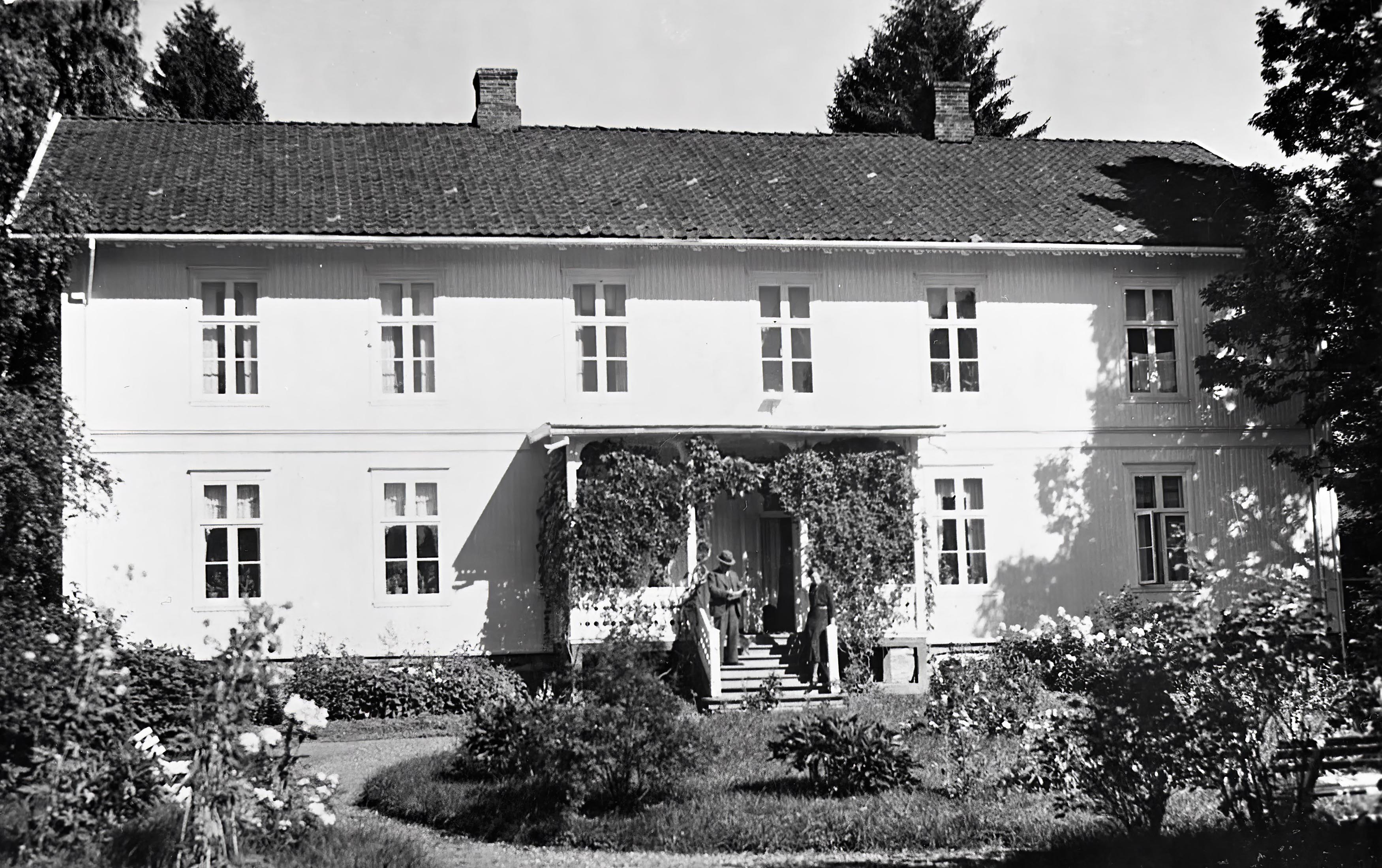 Eidsvoll prestegård Eidsvoll prestegård