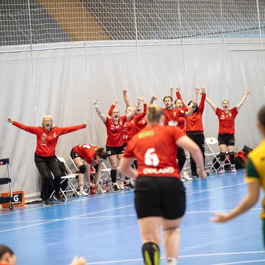 74 mål i ellevilt nabooppgjør!