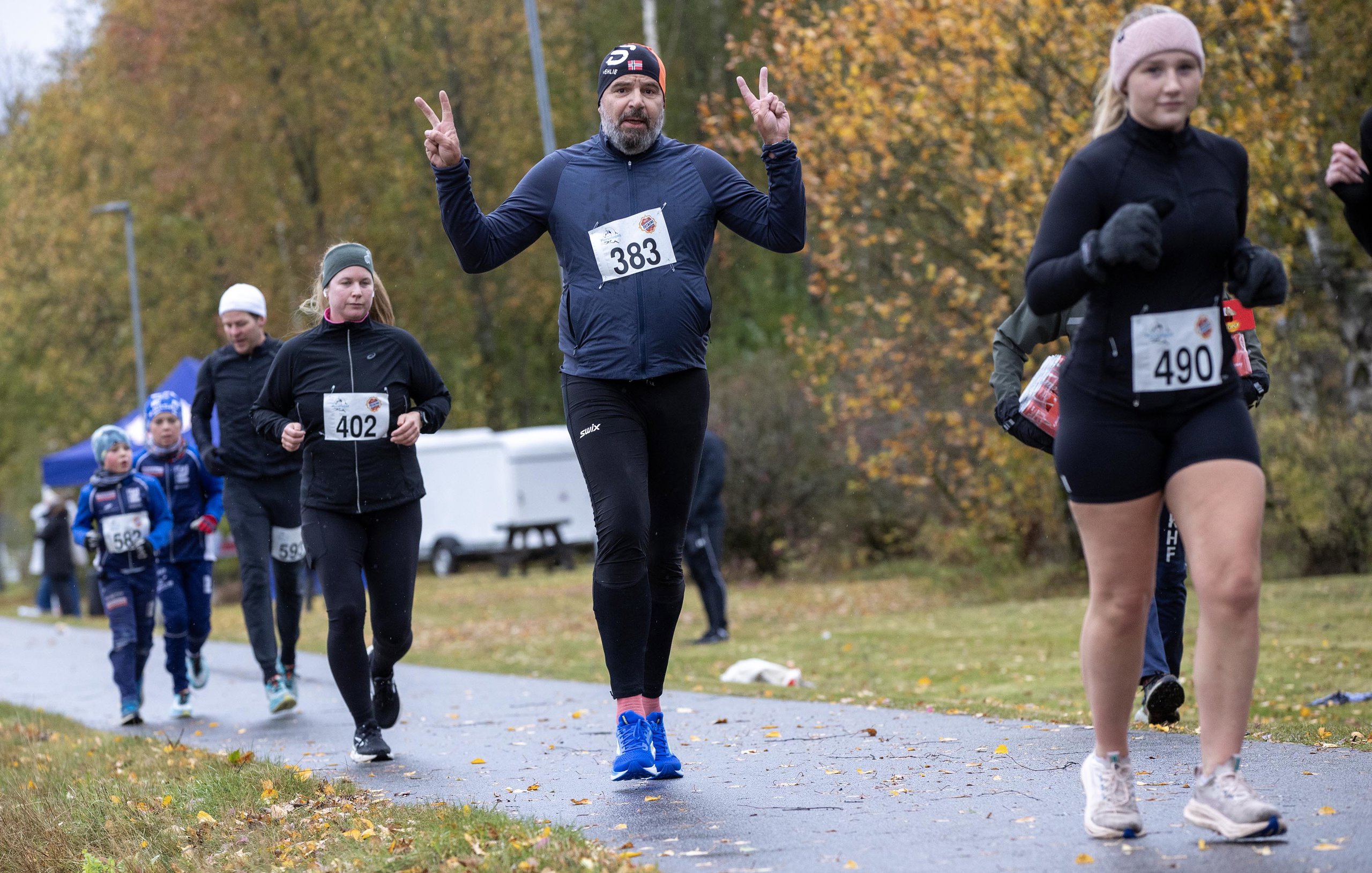 Sven Kåre Bunæs passerer snart en runde og ser uforskammet sprek ut