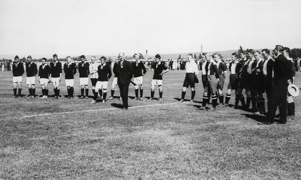 Slik så det ut under åpningen i 1926